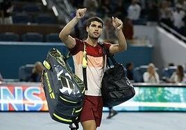 Alcaraz se mete en un lío