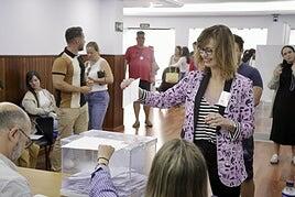 Rita Mendoza, reelegida para liderar a las enfermeras de Las Palmas