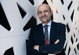 «La Policía tendría que multar a los menores de 16 años que usen el móvil»