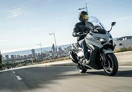 Probamos el Yamaha Tmax 2025: el reinado más grande jamás contado