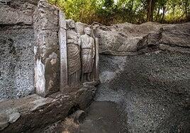 Arqueólogos españoles descubren un relieve de una pareja de tamaño casi natural en Pompeya