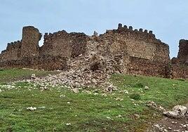 Se derrumba la torre de un castillo en Toledo tras las lluvias de marzo