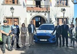 El Cabildo subvenciona con 43.600 euros la adquisición de un nuevo vehículo para la Policía Local de Firgas