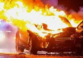 ¿Son los coches eléctricos más peligrosos que los de combustión?