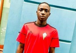 Moussa es refugiado de Malí, pero este fin de semana dormirá en la calle