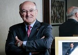 Muere Carlos Carnicer, presidente de los abogados durante tres lustros