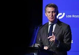 Feijóo busca erigirse en la opción fiable convencido de que la falta de Presupuestos estrangula a Sánchez