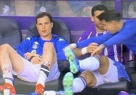 Máxima tensión en el Valladolid: Luis Pérez intenta agredir a Latasa en el banquillo