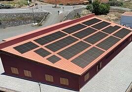 La mejor oferta para la planta solar de la Bodega Insular baja su coste a la mitad