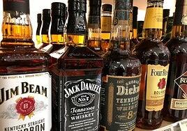 La UE saca el bourbon de la primera ronda de aranceles que impondrá a EE UU