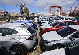 La pérdida de renta de los canarios hunde un 15% la compra de coches por particulares hasta marzo