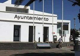 Tías busca policías y personal administrativo