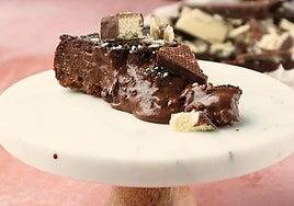 Vídeo-receta de cheesecake de chocolate con ambrosías Tirma