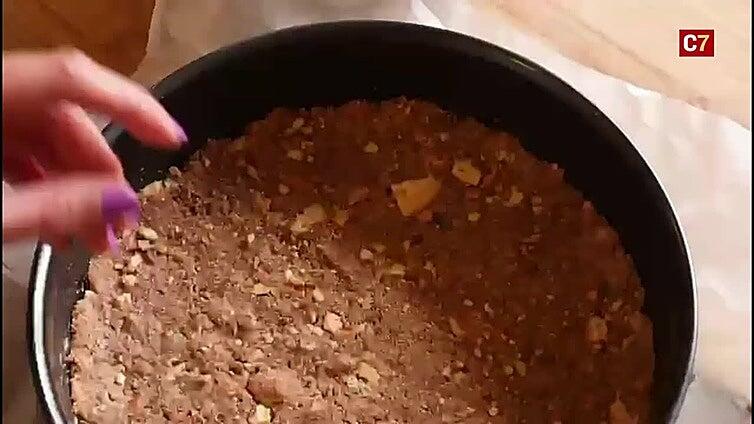 Vídeo-receta de cheesecake de chocolate con ambrosías Tirma