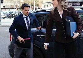 El novio de Ayuso niega que el medio millón por una empresa fuera un soborno a un directivo de Quirón