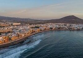 Agüimes activa el servicio de vigilancia en Arinaga durante Semana Santa