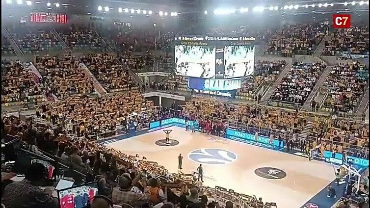 El Gran Canaria Arena, una olla a presión en la segunda final de la Eurocup