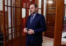 Ábalos anuncia acciones legales por el «bulo» de la fiesta en el Parador de Teruel