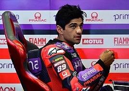 El médico de Jorge Martín, tras la grave caída del piloto: «Tiene una lesión orgánica pulmonar»