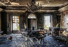 Acusan de terrorismo al hombre que incendió la casa del gobernador de Pensilvania con la familia dentro