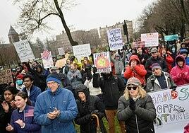 Trump va al choque con Harvard y congela subvenciones por valor de 2.200 millones