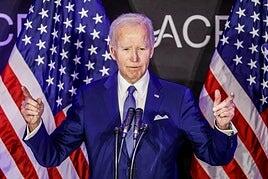 Biden rompe su silencio para arremeter contra los recortes sociales de Trump