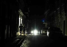 Un nuevo apagón eléctrico deja a oscuras la isla de Puerto Rico: «¿Cuándo vamos a hacer algo?»