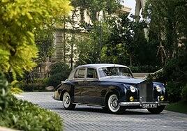 Dominique Lapierre y su Rolls Silver Cloud, mil soles tras una nube de plata