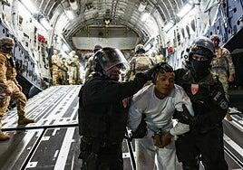 El Supremo de EE UU suspende la deportación de venezolanos detenidos en Texas