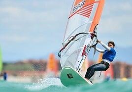 Martina Barbara, del RCNGC, reina en Techno 293 sub 17