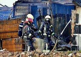 Incendio en Telde: el fuego en una finca en Ojos de Garza alarma a los vecinos