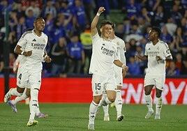 Arda Güler y Courtois mantienen al Madrid en la pelea por la Liga