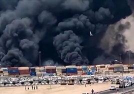 Al menos ocho muertos y más de 750 heridos por una brutal explosión en un puerto iraní