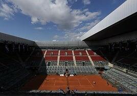 La Caja Mágica recupera la electricidad