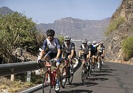 El Pico de Las Nieves vuelve a asomarse en una renovada TotalEnergies Gran Fondo