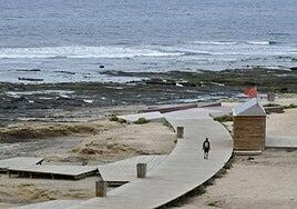 Quevedo avanza «nuevas líneas para trabajar» en el problema del Confital