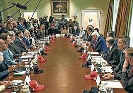 La economía de Estados Unidos cae un 0,3% y desluce los primeros cien días de Trump