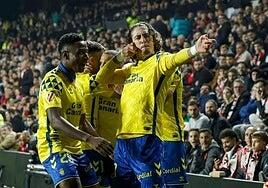 CANARIAS7 sortea dos entradas dobles para el partido UD Las Palmas - Rayo Vallecano