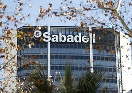 El independentismo traslada al Gobierno toda la presión de «autorizar» o no la opa al Sabadell