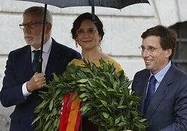 Ayuso compara la insurrección del pueblo madrileño el 2 de mayo con el «bochornoso apagón»