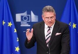 Bruselas se plantea cerrar un acuerdo de 50.000 millones para poner fin a la guerra comercial con EE UU