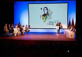 Seis docentes y cuatro centros reciben el premio Viera y Clavijo: «La educación es una tarea que nunca termina»