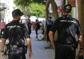 Se atrinchera durante horas en una casa, amenaza con matar y acaba detenido en Telde