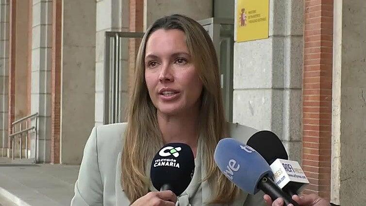 María Fernández expresa su preocupación por la conectividad aérea del Archipiélago
