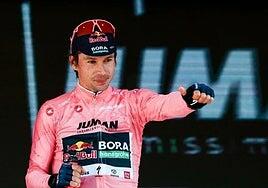 Tarling se adjudica la contrarreloj y Roglic se viste de rosa