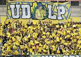 La afición de la UD Las Palmas, harta: el domingo teñirá de negro el Estadio de Gran Canaria