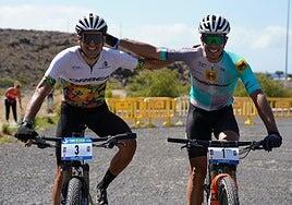 Tessa Kortekaas y Hans Becking se visten de líderes el primer día de la Fred. Olsen Express Transgrancanaria Bike 2025