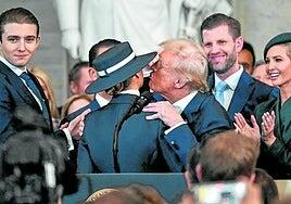 Los negocios que están haciendo los Trump con la presidencia de EE UU