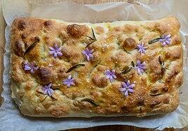 Focaccia perfecta en casa: receta fácil con resultado esponjoso y crujiente