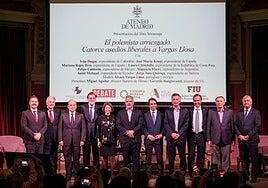 Rajoy y Aznar hacen un llamamiento contra el populismo y el nacionalismo en un homenaje a Vargas Llosa